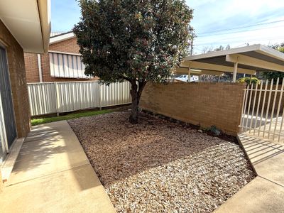 87 McNabb Crescent, Griffith