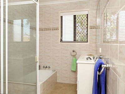 4 Maple Avenue, Tewantin