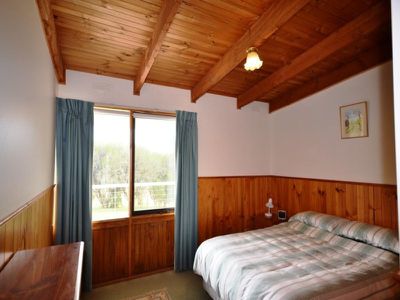 285 Simmonds Creek Road , Tawonga South