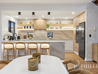 2566 Cressbrook Drive, Hope Island