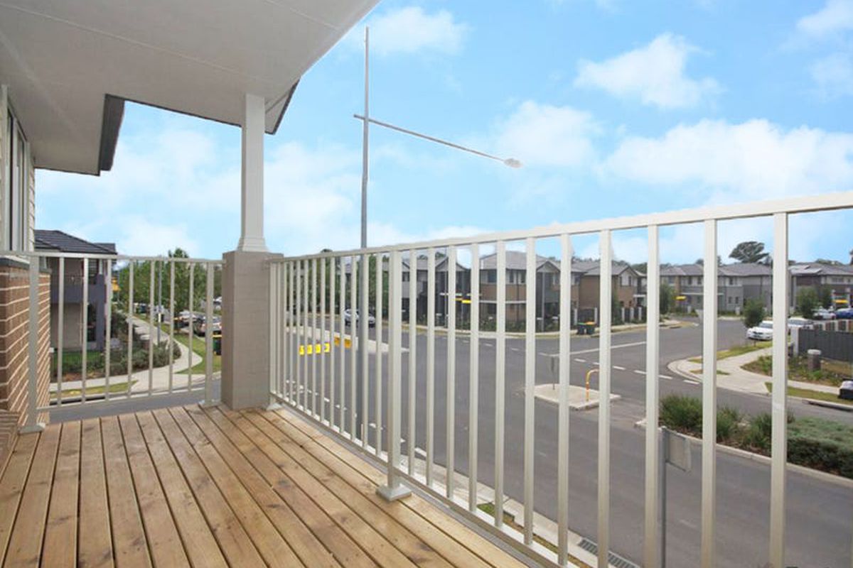 2 / 21 Sydney Smith Drive, Penrith