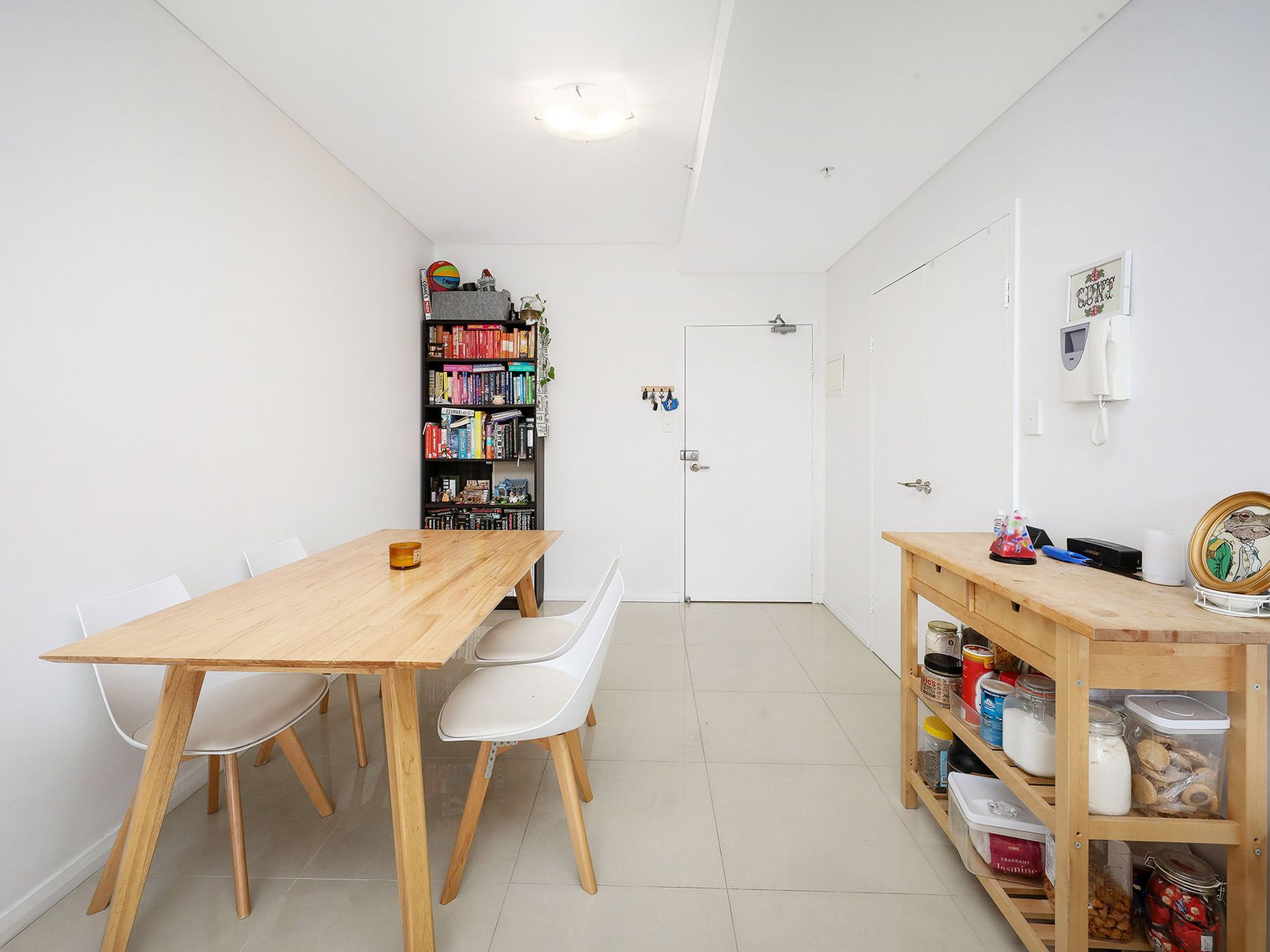 B808 / 25 John Street, Mascot