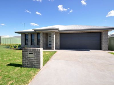 2 Venetian Court, Dubbo