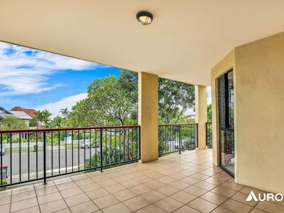 2/27 Victoria Street, Clayfield