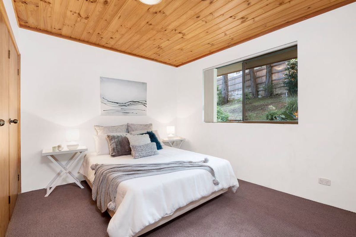 16 Parrendi Close, Avoca Beach