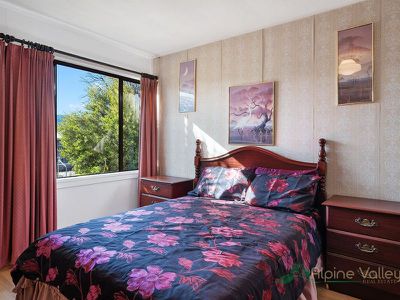 53 Freeburgh Avenue, Mount Beauty