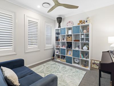 76 Loretto Way, Hamlyn Terrace