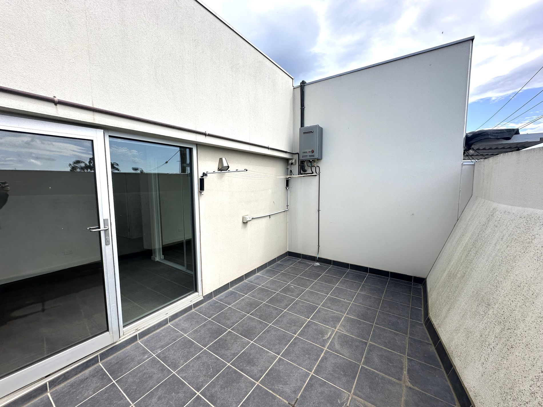 208 Como Pde East, Parkdale
