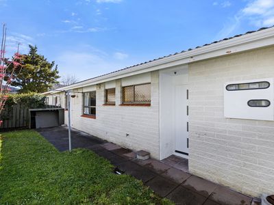 2 / 28 Marlborough Street, Silverstream