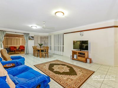 49 Macquarie Cct, Forest Lake