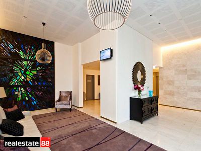 10W / 16 Kings Park Avenue, Crawley
