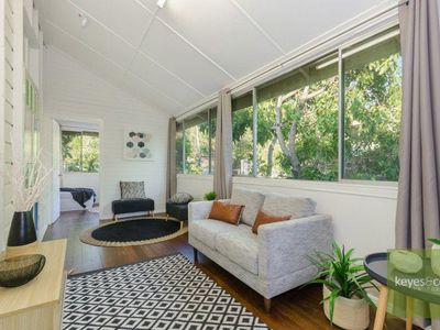22 stagpole Street, West End
