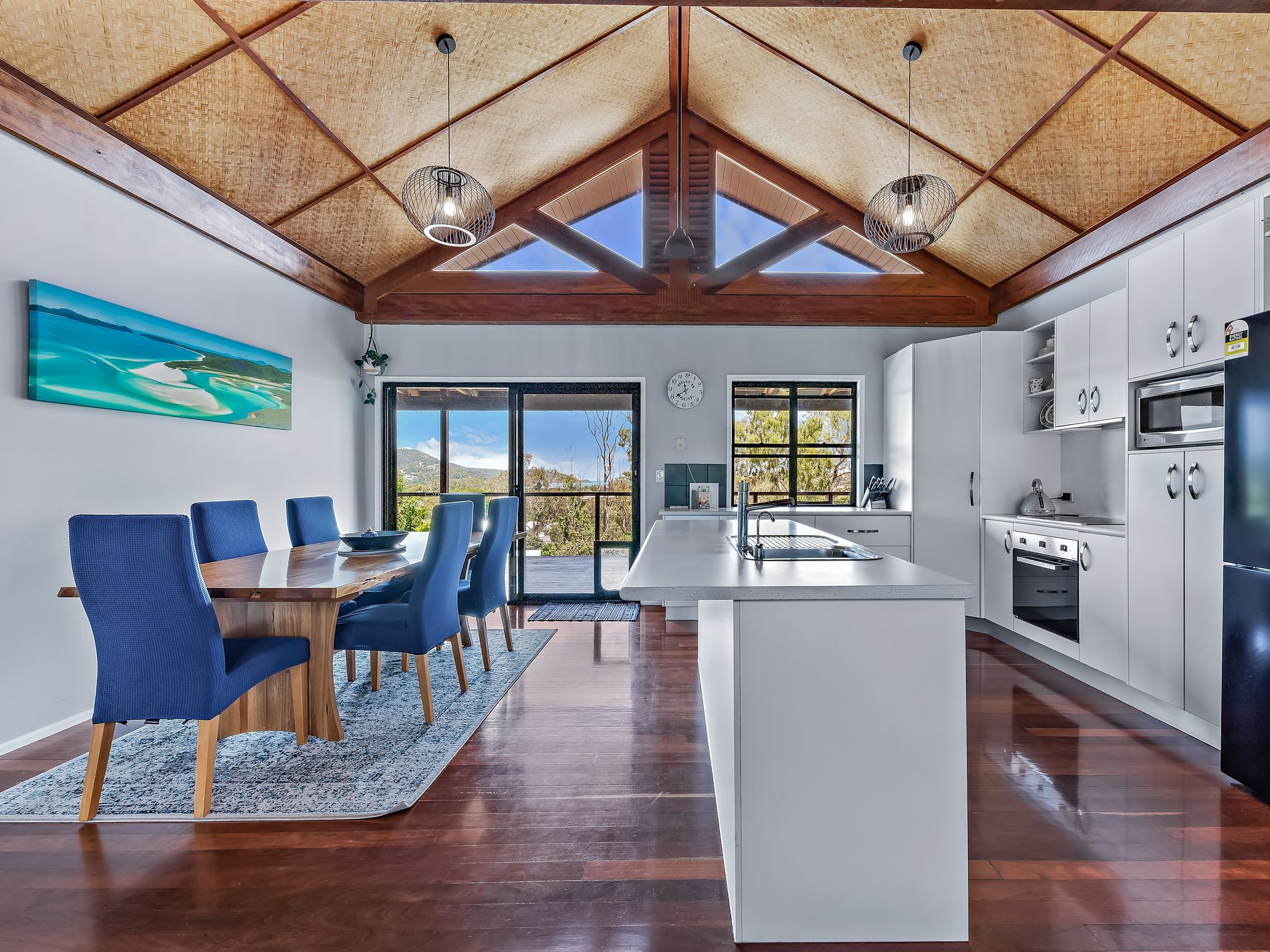 7 Daydream Court, Cannonvale