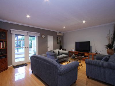 40 Warragoon Cres, Attadale