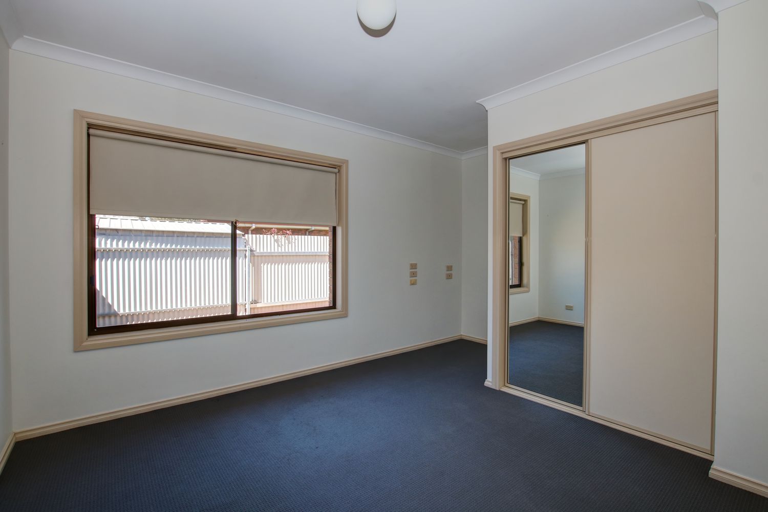 1 Harmer Court, Horsham