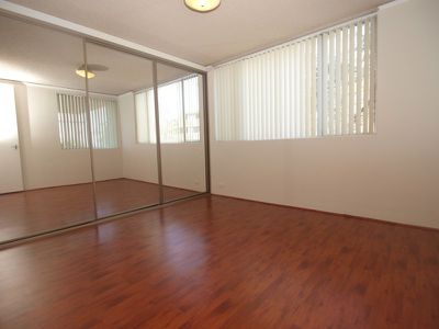 5 / 4 Bortfield Drive, Chiswick