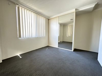 19/181 Hawkesbury Road, Westmead