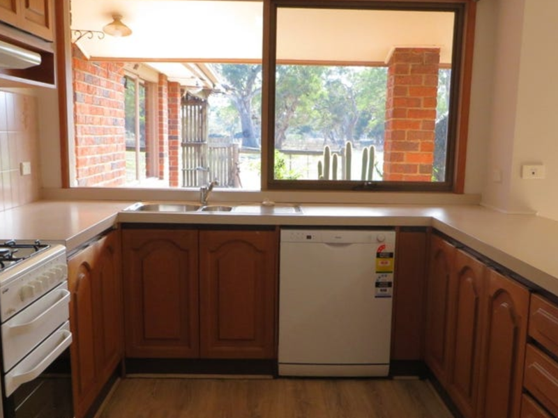 1505 Donnybrook Rd, Woodstock