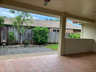 2 Pajingo Court, Annandale