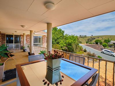 2 Camphorwood Close, Jerrabomberra