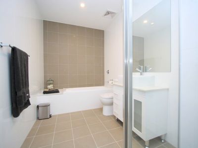 F107 / 1-9 The Broadway, Punchbowl