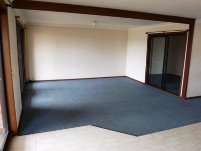 17a McKenzie Avenue, Mount Warrigal