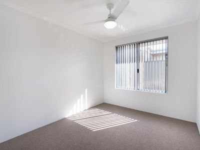 19 Farncomb Street, Byford