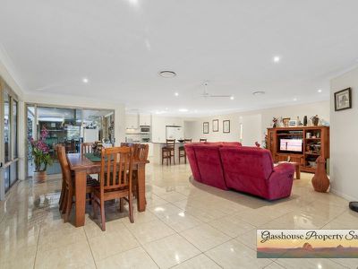 29 Roberts Road, Glass House Mountains