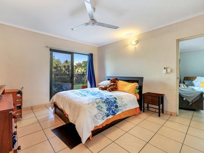 1 / 23 Mannikan Court, Bakewell