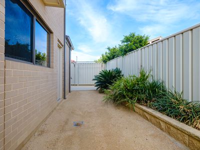 6 DAINTREE WAY, Wodonga