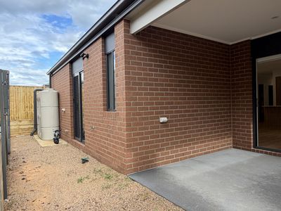 28 Rhea Drive, Leopold