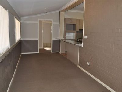10 Bathurst  Street, Forbes