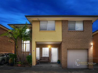 4 / 61 Portico Parade, Toongabbie