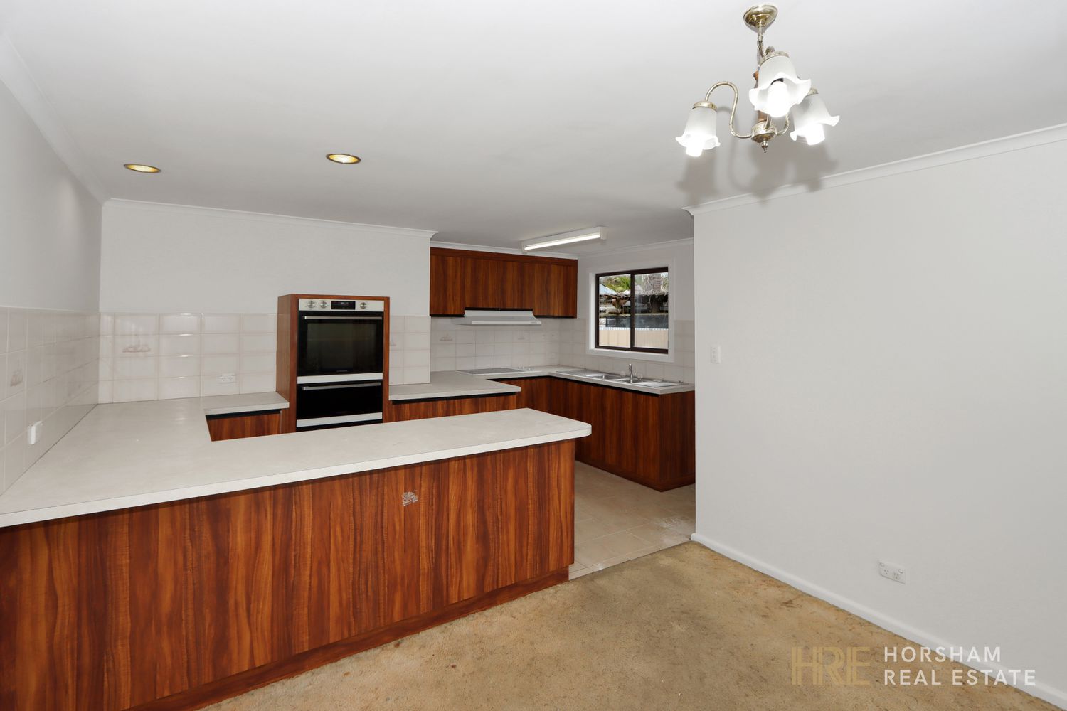 6 Railway Avenue, Horsham