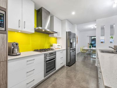 2 Foxwood Circuit, Wakerley