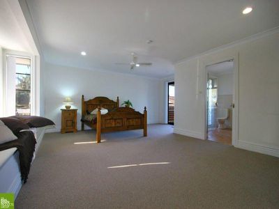 73 Thirroul Rd, Kanahooka