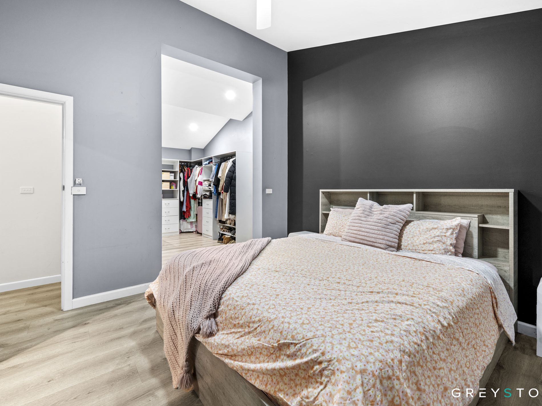 2-4 Outlook Ride, Kurunjang