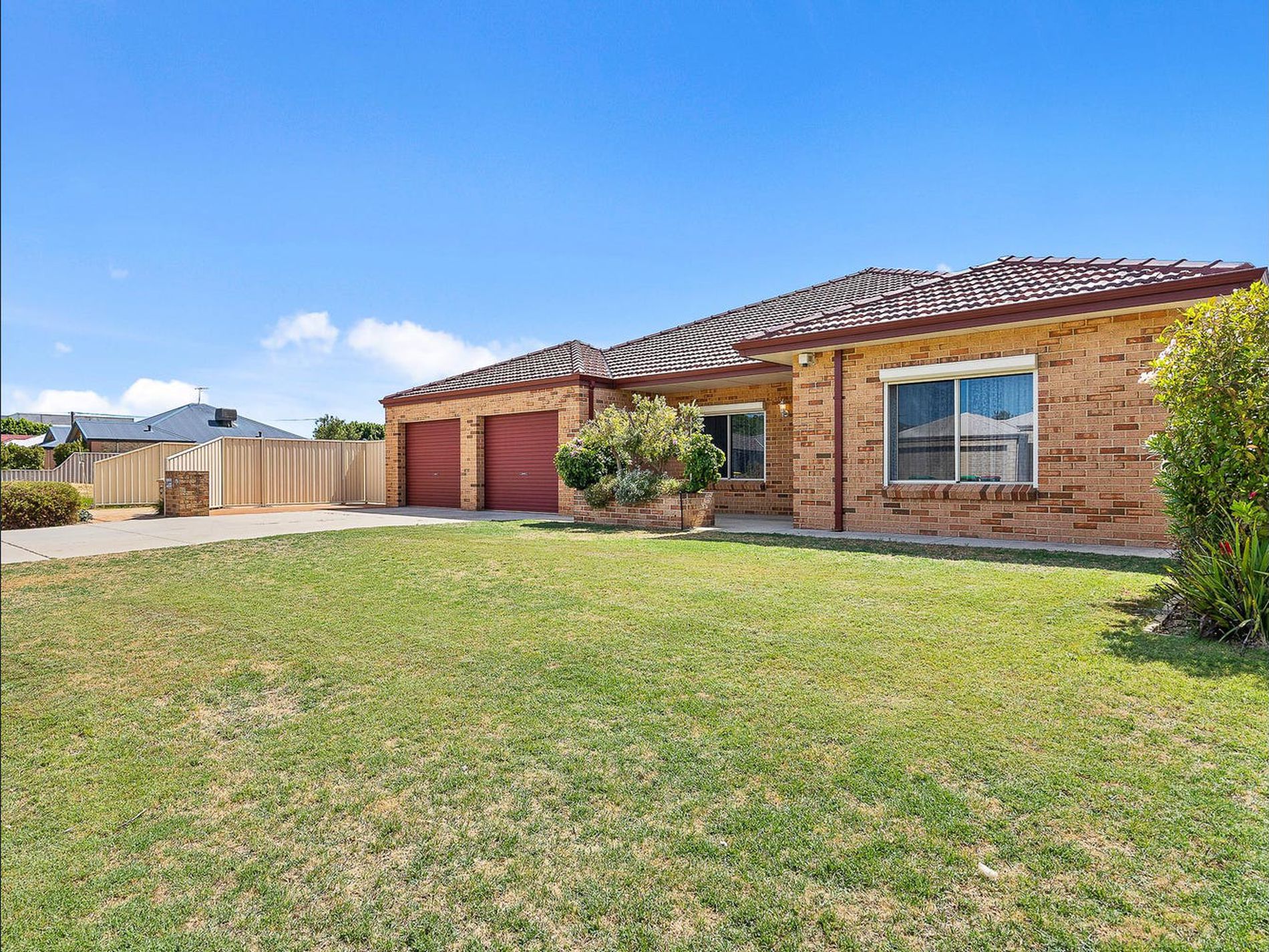 39 Moojebing Street, Bayswater