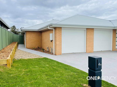 4A Manoora Way, Nowra