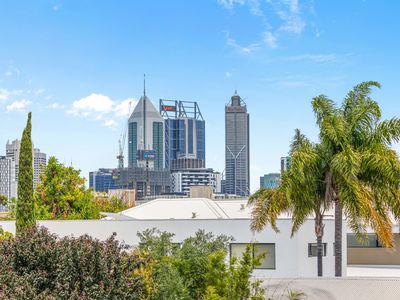 1 / 111 Summers Street, Perth