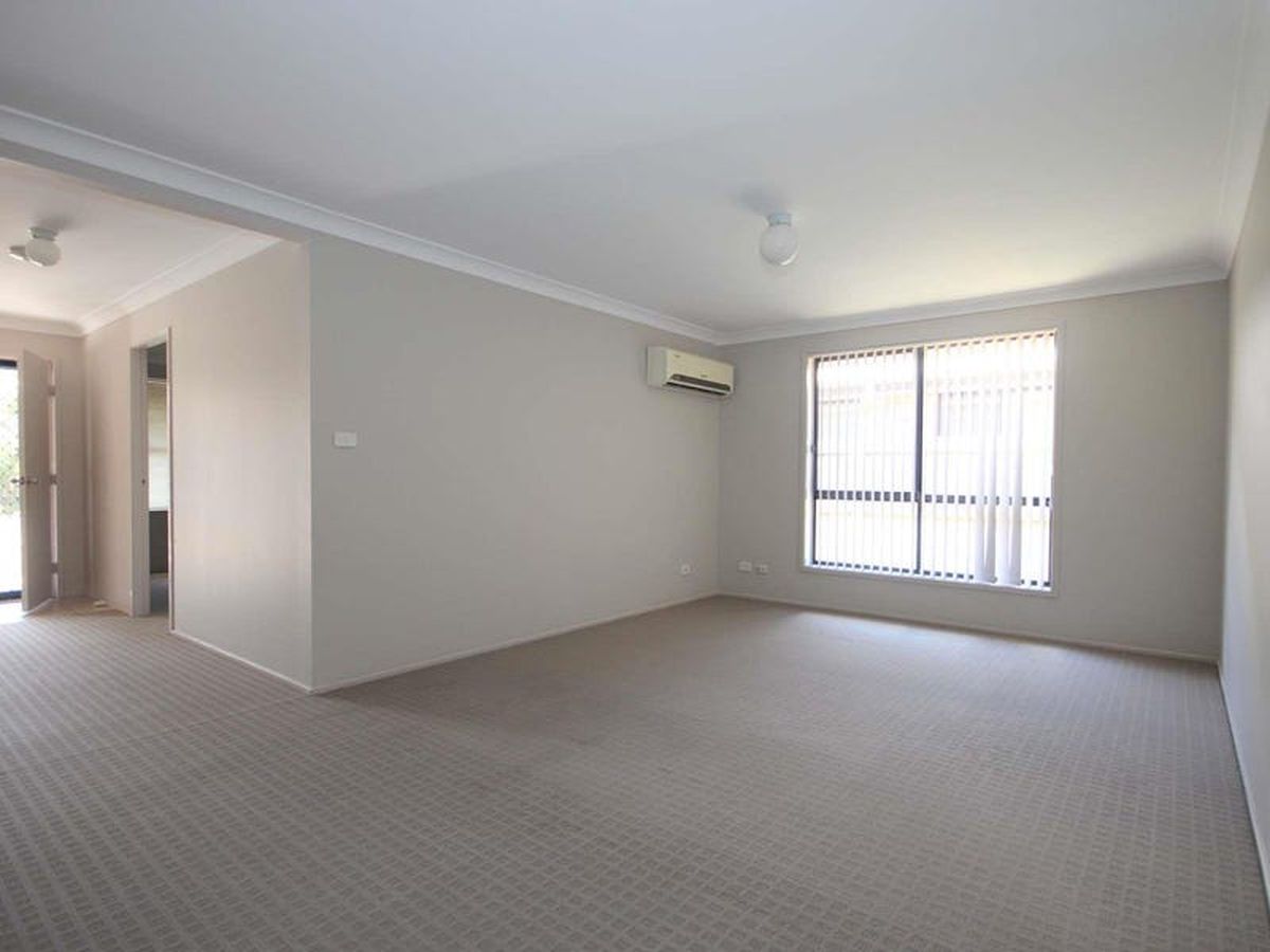 96 Pershing Place, Tanilba Bay, Tanilba Bay - Thumbnail 3