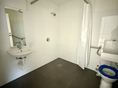 1 / 1 Millers Road, Brooklyn