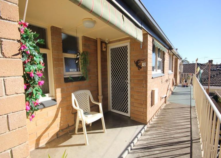 12 / 4 Dunbar Terrace, Glenelg East