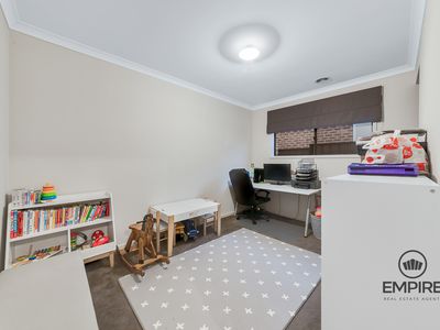 25 Fleuve Rise, Clyde North