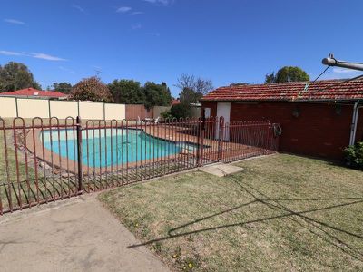 42 Peachtree Avenue, Constitution Hill