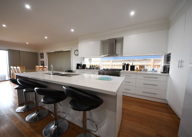 11 Seaview Terrace, Portland North