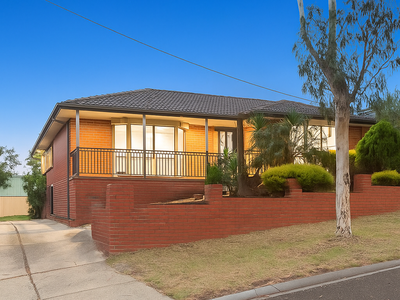 4 Koomaloo Pl, Carrum Downs