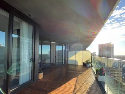 2206 / 500 Pacific Highway, St Leonards