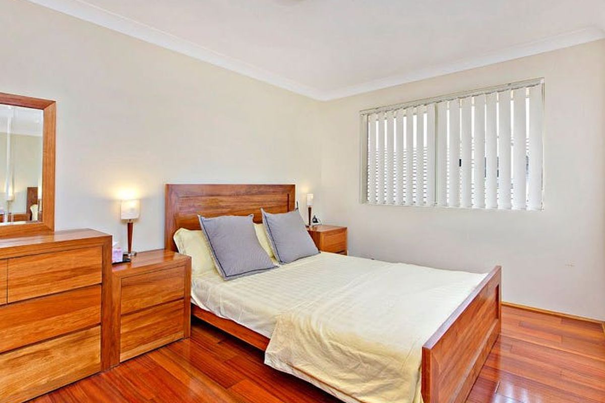 63 Underwood Road, Homebush