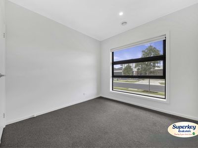 7 Mendocino Crescent, Tarneit